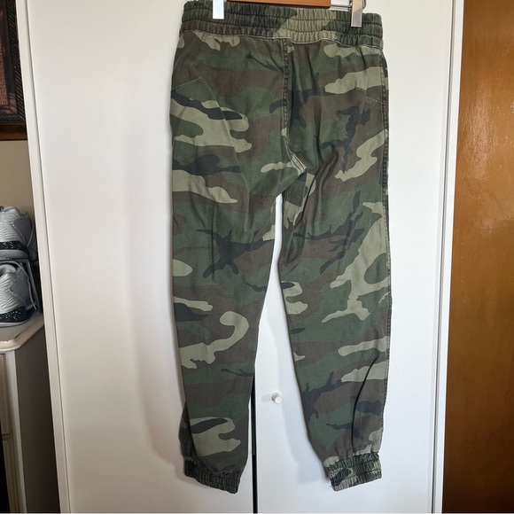 TNA women’s camo pants - Picture 3 of 4